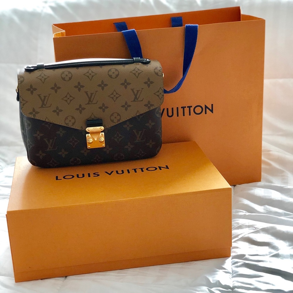 Louis Vuitton Pochette Metis Reverse Monogram - Picture 1 of 5
